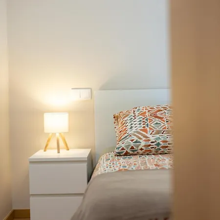 Appartamento Jardins Da Aurora - Cozy With Private Garden And Parking Braga