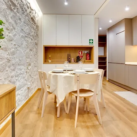 Jardins Da Aurora - Cozy With Private Garden And Parking Appartamento *